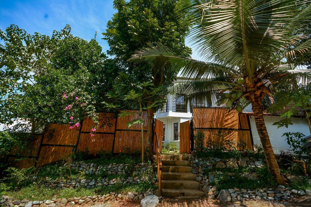 Hilltop Pool And Villa Пуэрто-Принцеса Экстерьер фото