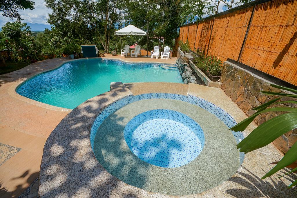 Hilltop Pool And Villa Пуэрто-Принцеса Экстерьер фото