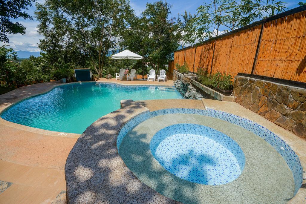 Hilltop Pool And Villa Пуэрто-Принцеса Экстерьер фото